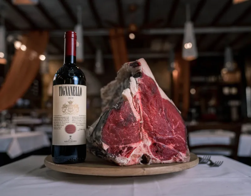Il vino giusto per ogni portata: abbinamenti d'autore con la cucina di La Tana